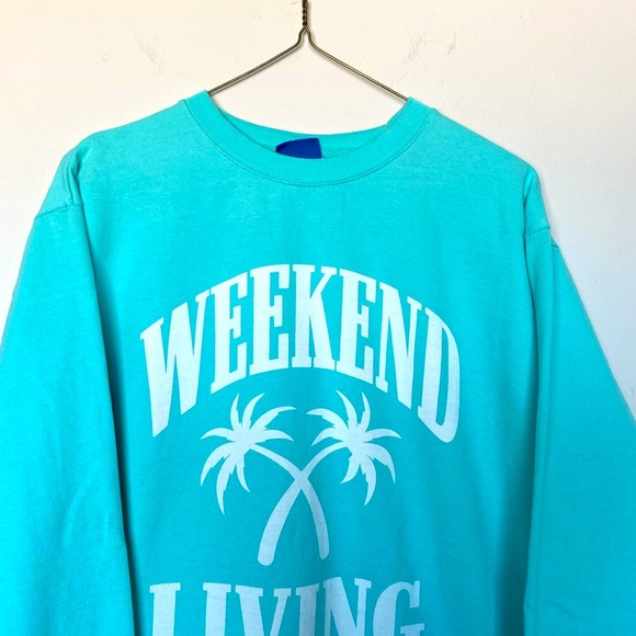 Friday Beers Sweatshirt Size Medium oversized NWOT - Picture 2 of 6